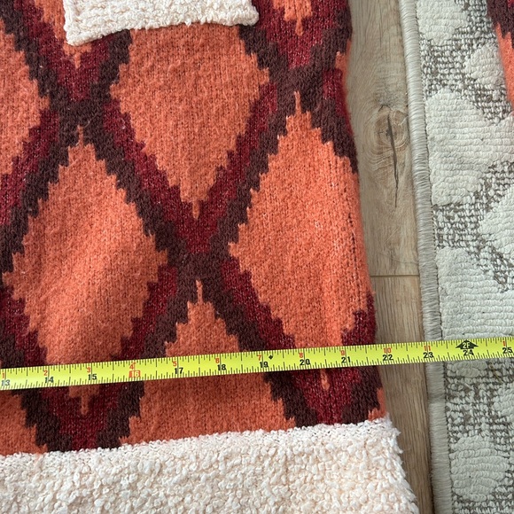 Polagram Cozy Diamond Pattern sweater Cardigan Jacket - Orange and Cream - Picture 6 of 7